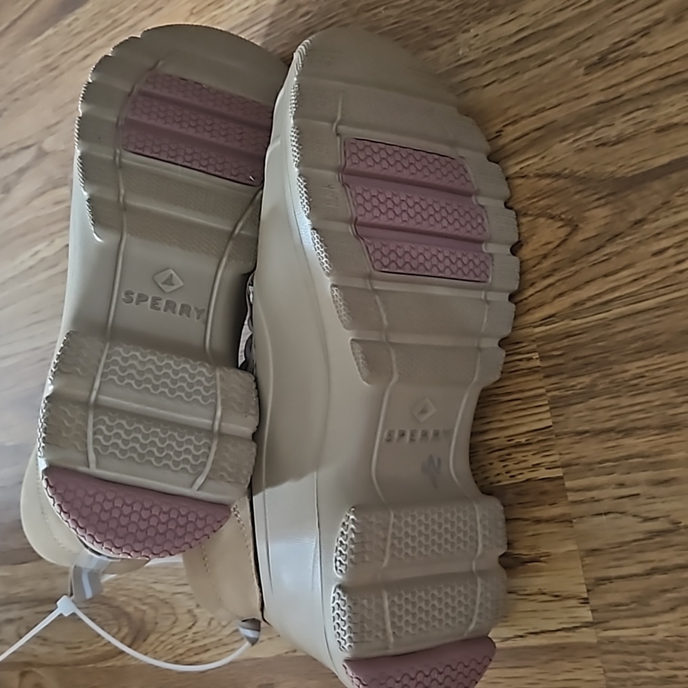 Women's Sperry Boots - Picture 7 of 9